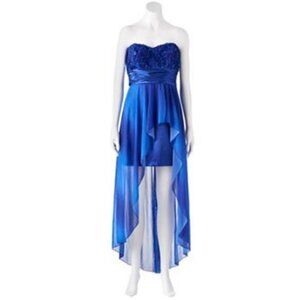 NWT Speechless Flyaway Strapless Party Prom Dress